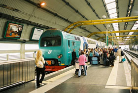 Omar-Simkha-Trainitalia-Express-Train-at-Rome-Leonardo-da-Vinci-International-Airport-(FCO)-station-heading-Rome-Termini-Station